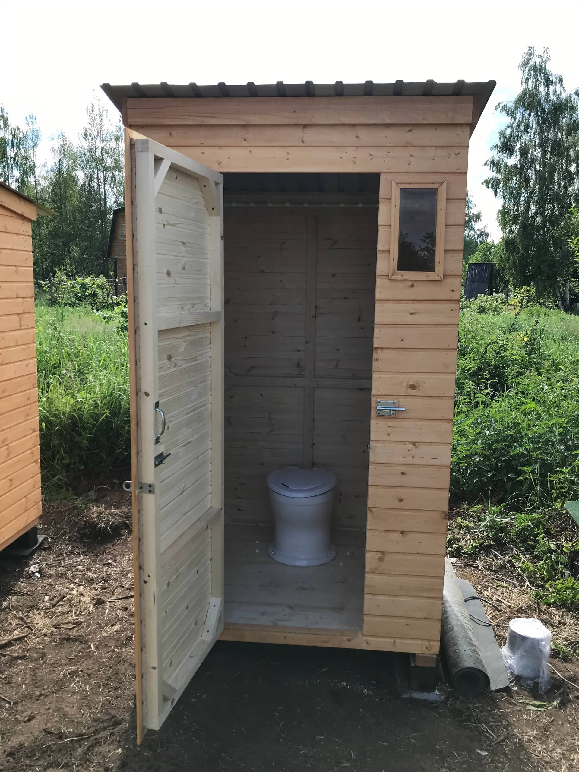 Комплект Хозблок + ДТ (комфорт) туалет с керамическим унитазом